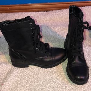 Women’s Black Combat Boots!